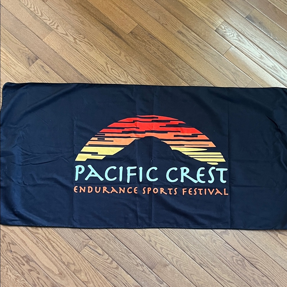 Pacific Crest Endurance Sports Festival Lightweight Beach Towel, NWOT